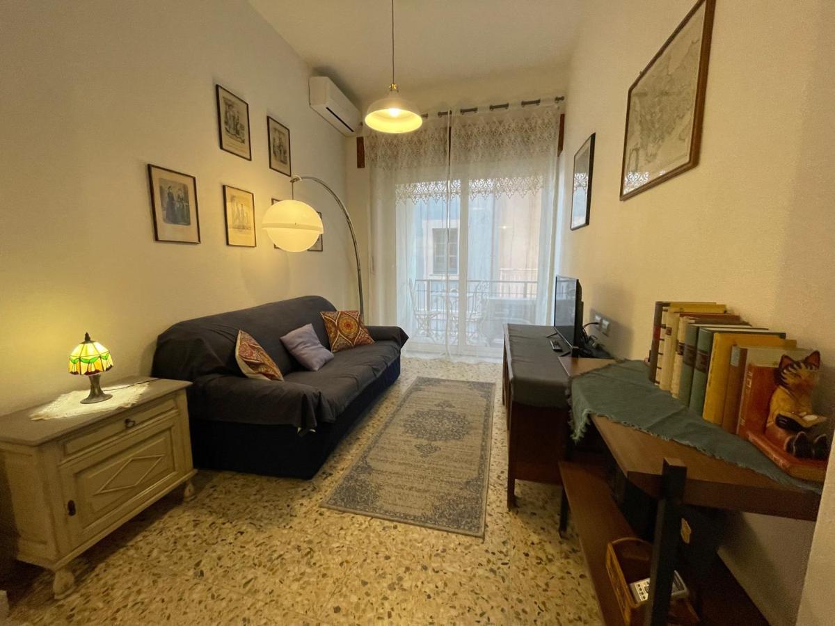 Back To The Past Apartment Olbia Bagian luar foto