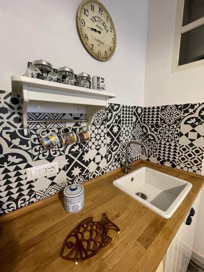 Back To The Past Apartment Olbia Bagian luar foto