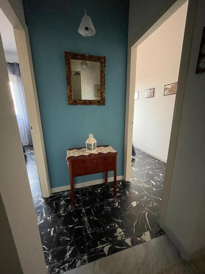 Back To The Past Apartment Olbia Bagian luar foto